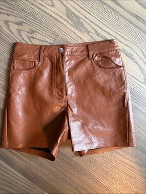 Wilfred Vegan Leather High-Rise Shorts in Cognac Brown